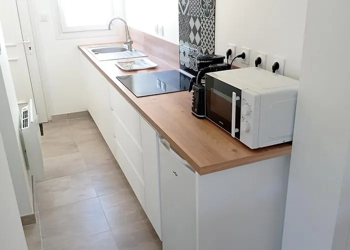 Nid Du Merle, Lejlighed